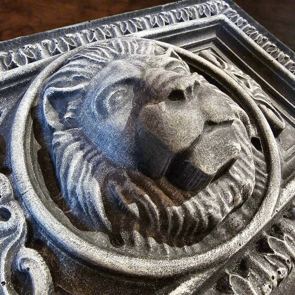 Majestic Lion Wall Plaque (14" x 8")-3