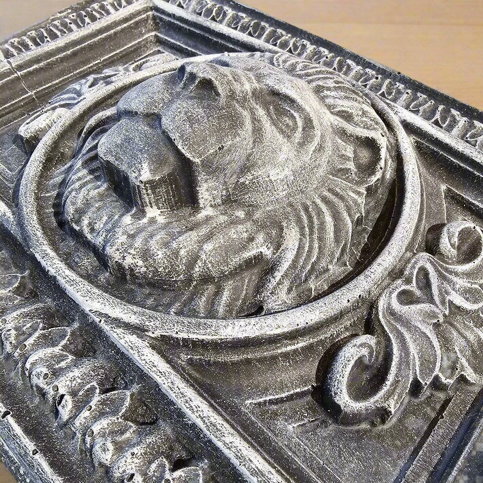 Majestic Lion Wall Plaque (14" x 8")-4